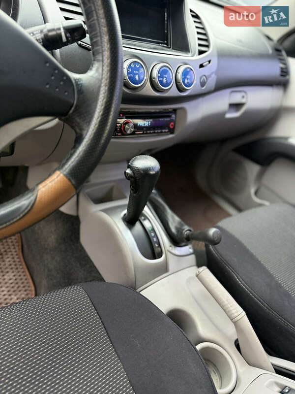 Пикап Mitsubishi L 200 2008 в Виннице