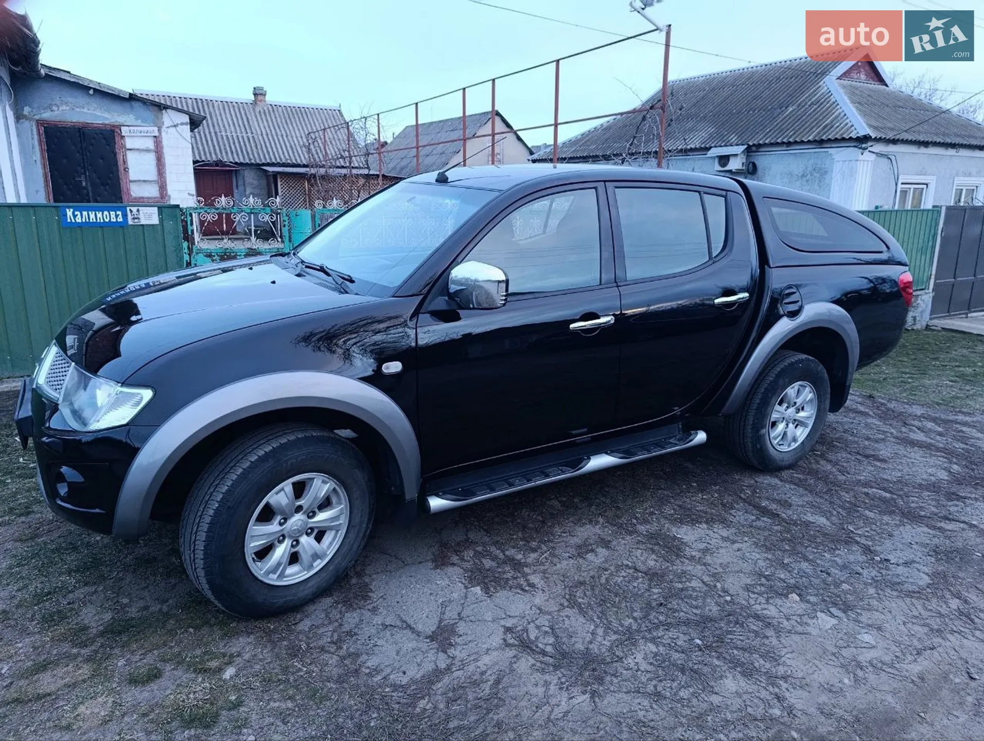 Mitsubishi L 200 2011