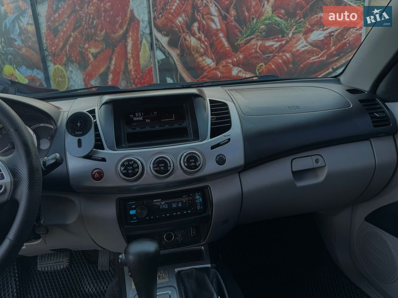 Пикап Mitsubishi L 200 2011 в Одессе