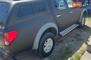Пикап Mitsubishi L 200 2007 в Обухове
