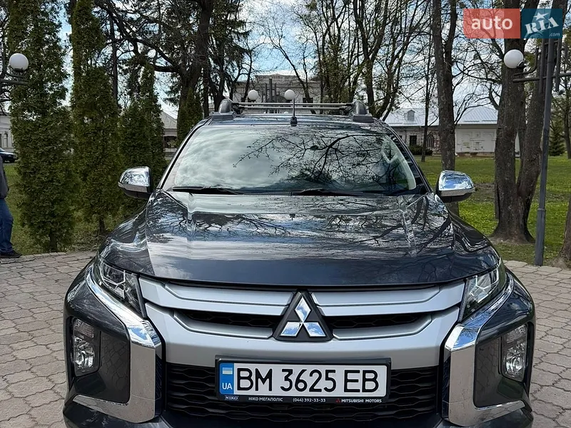 Mitsubishi L 200 2021