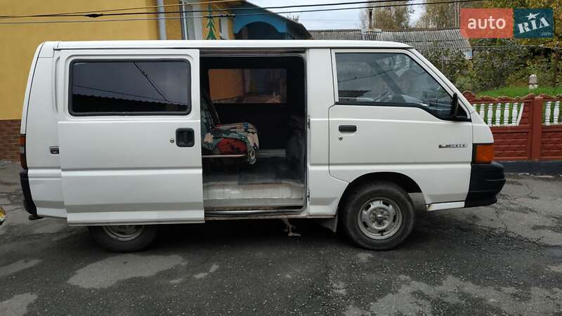 Минивэн Mitsubishi L 300 1997 в Ровно