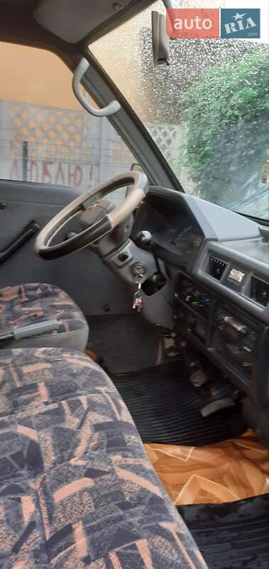 Минивэн Mitsubishi L 300 1988 в Черновцах