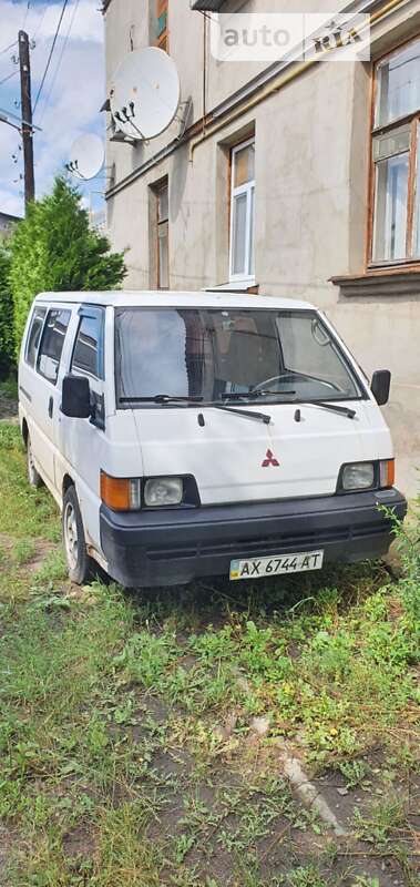 Мінівен Mitsubishi L 300 1988 в Харкові