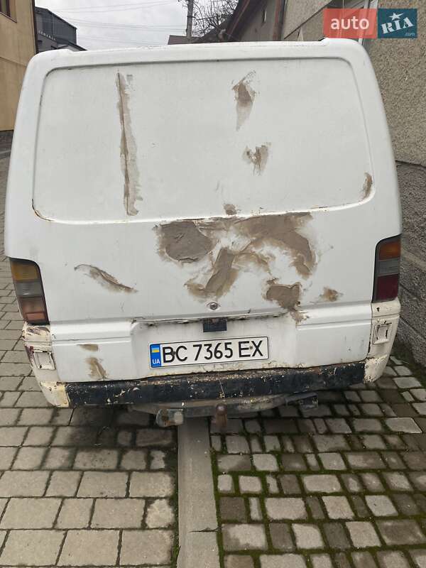 Вантажопасажирський фургон Mitsubishi L 300 1992 в Львові фото 7 Вантажопасажирський фургон Mitsubishi L 300 1992 в Львові
