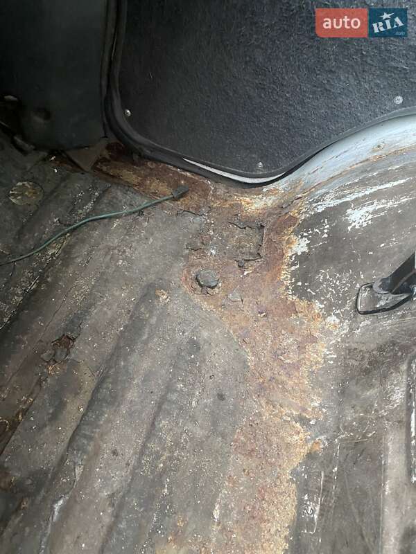 Вантажопасажирський фургон Mitsubishi L 300 1992 в Львові фото 9 Вантажопасажирський фургон Mitsubishi L 300 1992 в Львові