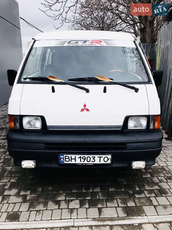 Mitsubishi L 300 1995
