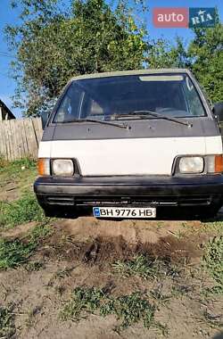 Мінівен Mitsubishi L 300 1988 в Чугуєві