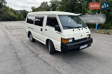 Мінівен Mitsubishi L 300 1993 в 