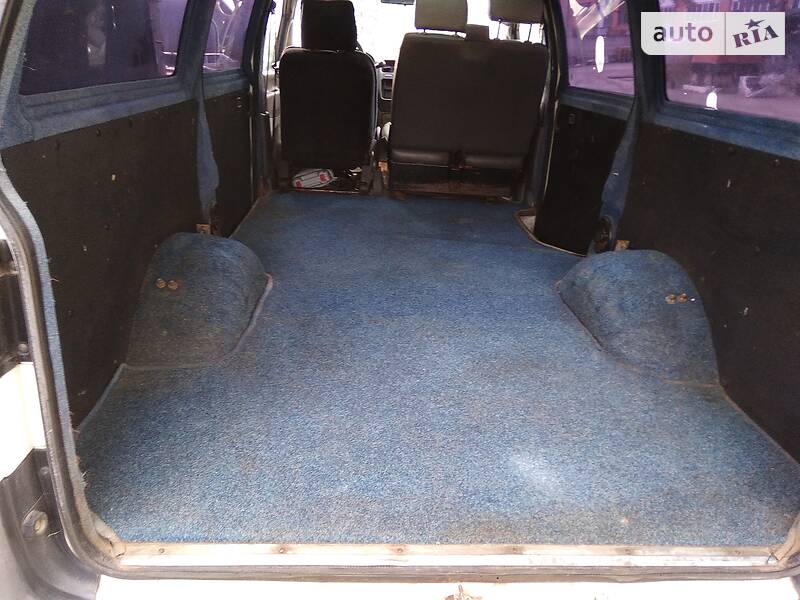 Мінівен Mitsubishi L 400 2000 в Новояворівську