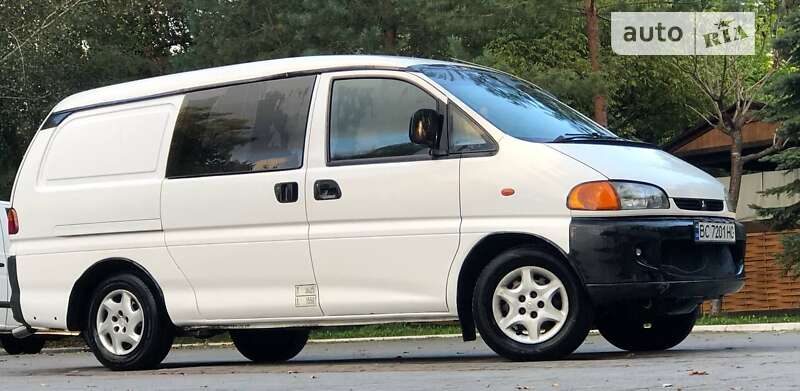 Грузопассажирский фургон Mitsubishi L 400 1997 в Дрогобыче