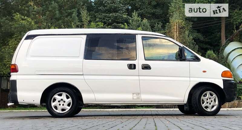 Грузопассажирский фургон Mitsubishi L 400 1997 в Дрогобыче