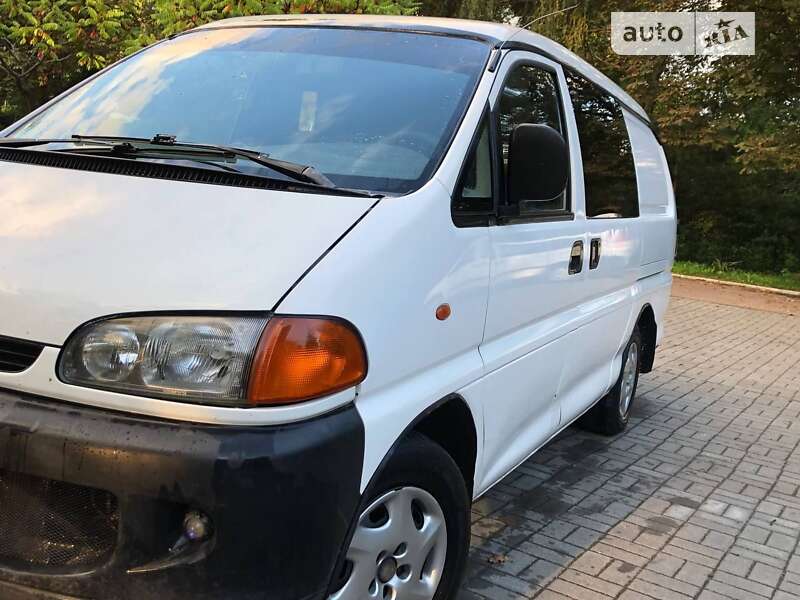 Грузопассажирский фургон Mitsubishi L 400 1997 в Дрогобыче