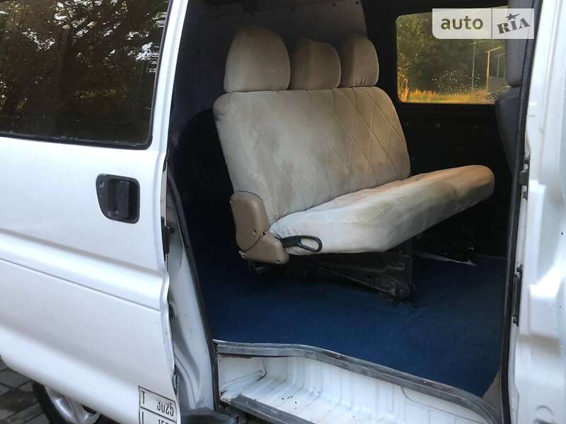 Грузопассажирский фургон Mitsubishi L 400 1997 в Дрогобыче