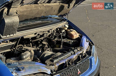 Грузовой фургон Mitsubishi L 400 2000 в 