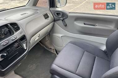 Минивэн Mitsubishi L 400 2002 в 