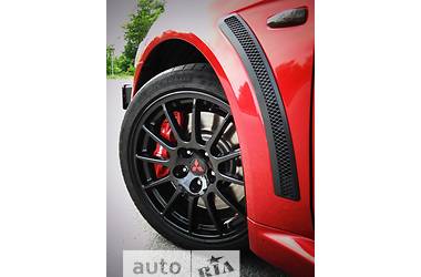 Седан Mitsubishi Lancer Evolution 2009 в 
