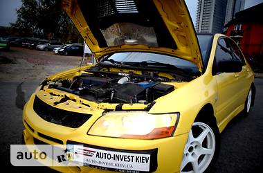 Седан Mitsubishi Lancer Evolution 2004 в 