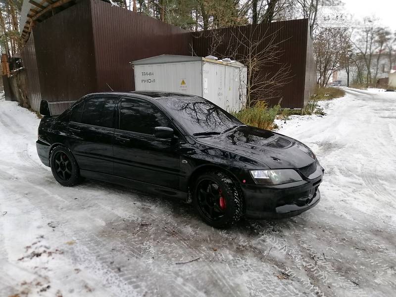 Седан Mitsubishi Lancer Evolution 2004 в Киеве