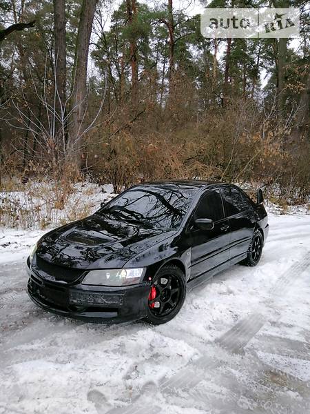 Седан Mitsubishi Lancer Evolution 2004 в Киеве
