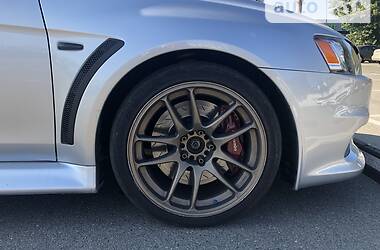 Седан Mitsubishi Lancer Evolution 2013 в 