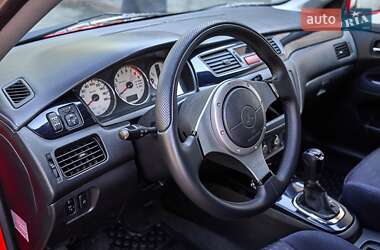 Седан Mitsubishi Lancer Evolution 2002 в 