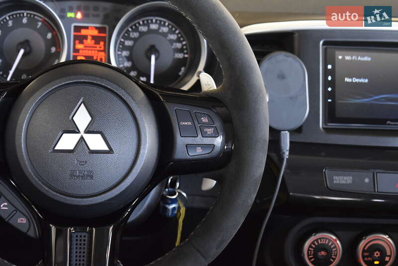 Седан Mitsubishi Lancer Evolution 2008 в Краковце