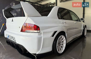 Седан Mitsubishi Lancer Evolution 2004 в 