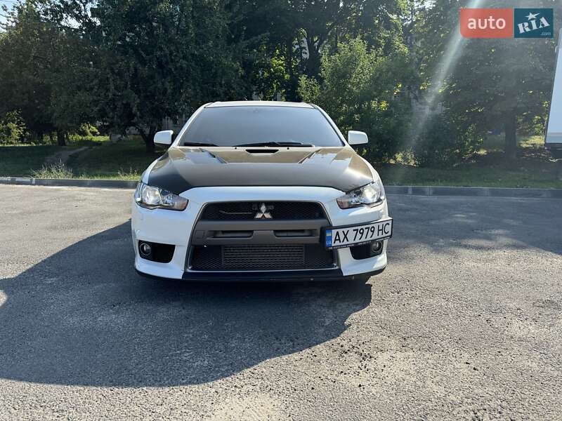Седан Mitsubishi Lancer Evolution 2008 в Харькове фото 2 Седан Mitsubishi Lancer Evolution 2008 в Харькове