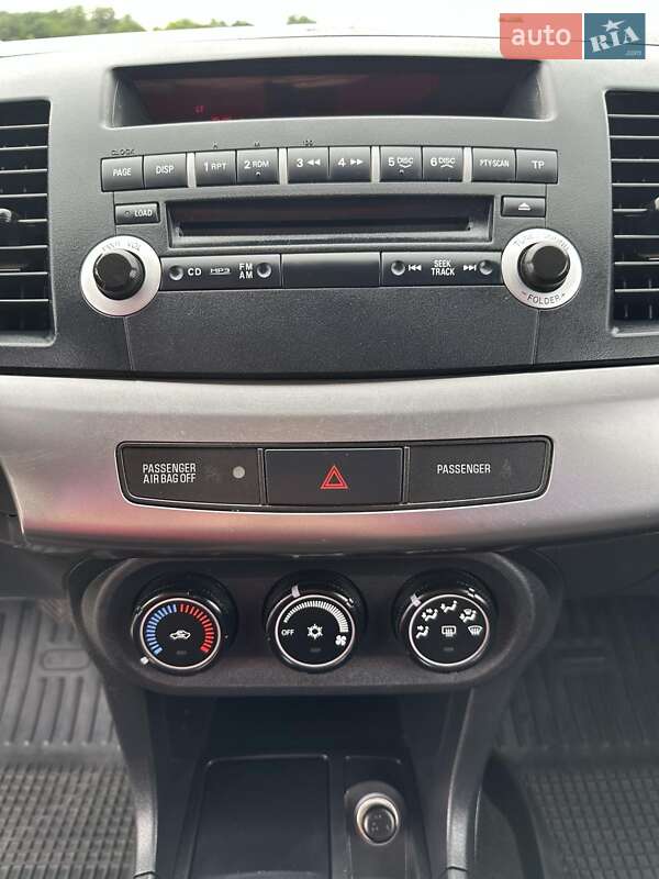 Седан Mitsubishi Lancer Evolution 2008 в Прилуках
