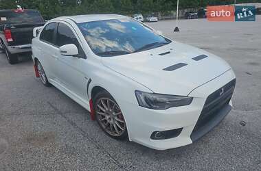 Седан Mitsubishi Lancer Evolution 2015 в 