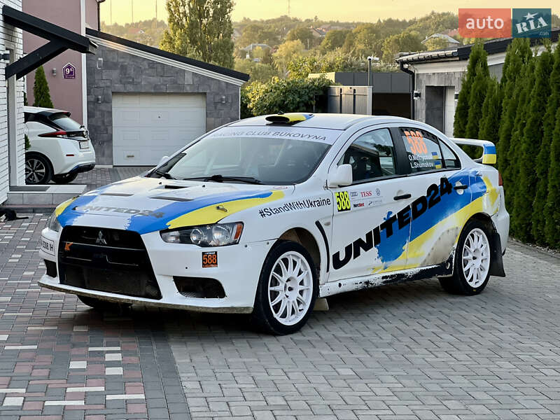 Седан Mitsubishi Lancer Evolution 2009 в Черновцах фото 4 Седан Mitsubishi Lancer Evolution 2009 в Черновцах