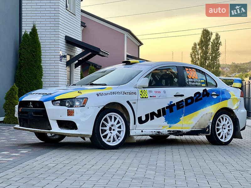 Седан Mitsubishi Lancer Evolution 2009 в Черновцах фото 6 Седан Mitsubishi Lancer Evolution 2009 в Черновцах
