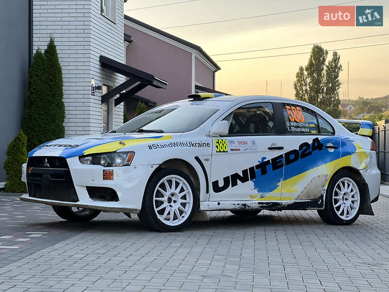 Седан Mitsubishi Lancer Evolution 2009 в Черновцах фото 5 Седан Mitsubishi Lancer Evolution 2009 в Черновцах