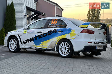 Седан Mitsubishi Lancer Evolution 2009 в Черновцах