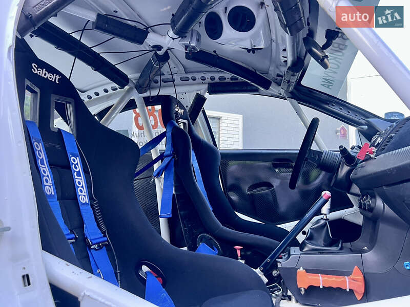 Седан Mitsubishi Lancer Evolution 2009 в Черновцах