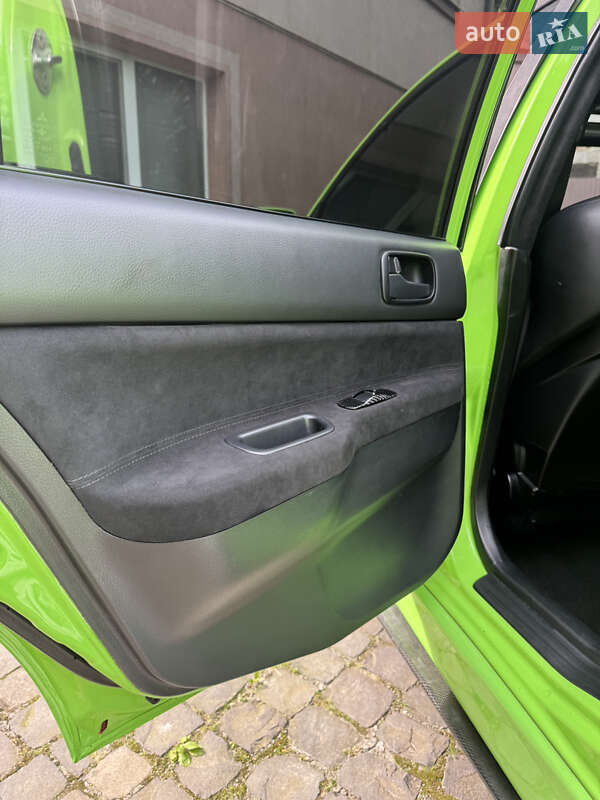 Седан Mitsubishi Lancer Evolution 2006 в Львове фото 16 Седан Mitsubishi Lancer Evolution 2006 в Львове
