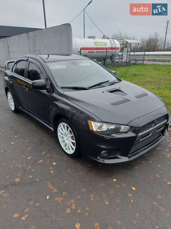 Седан Mitsubishi Lancer Evolution 2008 в Нетешине