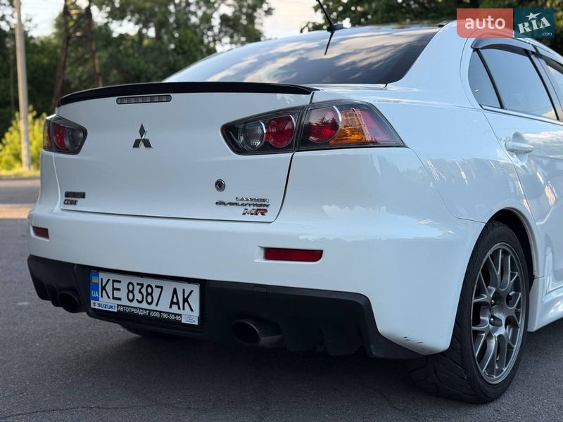 Седан Mitsubishi Lancer Evolution 2015 в Днепре
