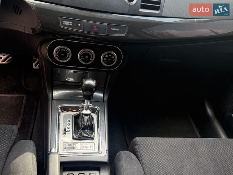 Седан Mitsubishi Lancer Evolution 2008 в Днепре