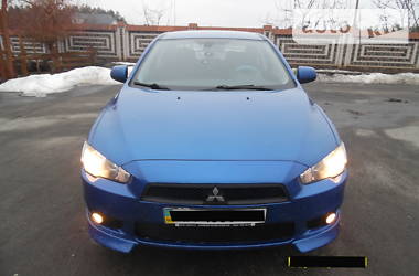 Седан Mitsubishi Lancer 2009 в Киеве