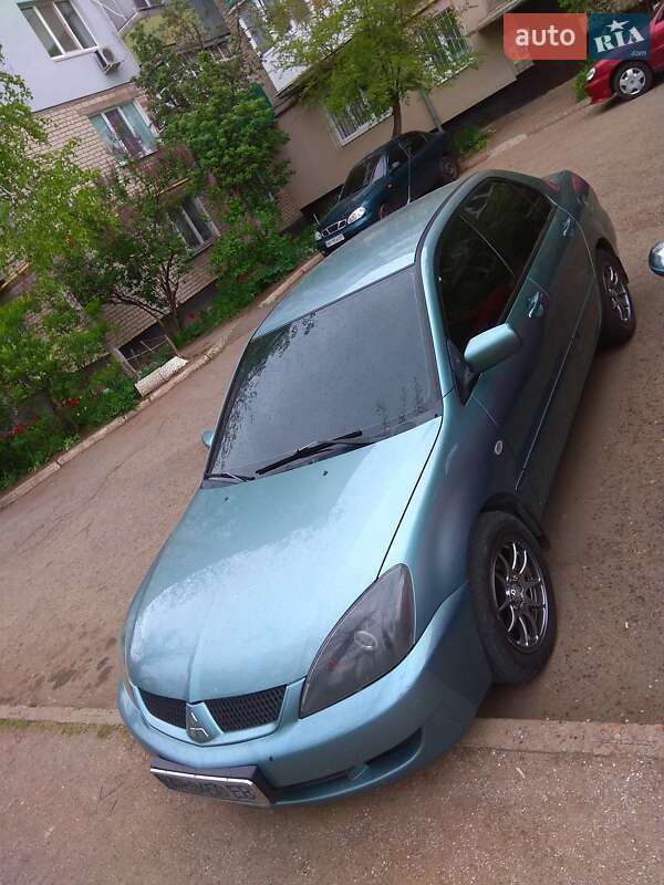 Седан Mitsubishi Lancer 2006 в Днепре