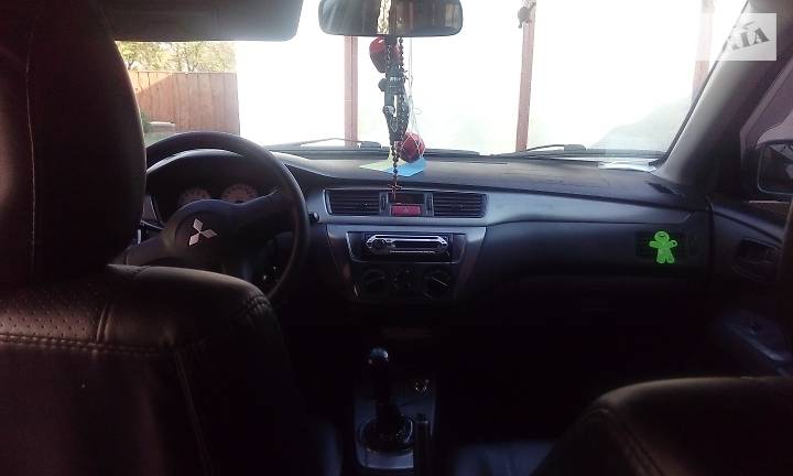 Седан Mitsubishi Lancer 2006 в Хусті