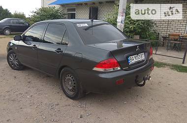 Седан Mitsubishi Lancer 2004 в Новомиргороде