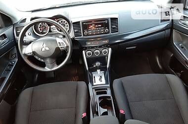 Седан Mitsubishi Lancer 2016 в 