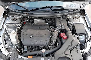 Седан Mitsubishi Lancer 2016 в 
