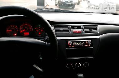 Седан Mitsubishi Lancer 2006 в Киеве