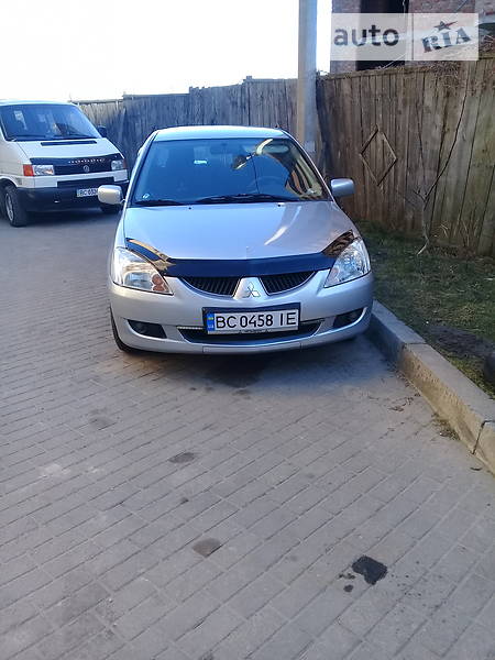 Седан Mitsubishi Lancer 2005 в Львове фото 9 Седан Mitsubishi Lancer 2005 в Львове