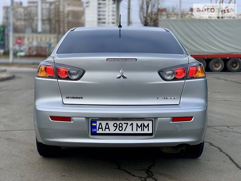 Седан Mitsubishi Lancer 2015 в Києві фото 11 Седан Mitsubishi Lancer 2015 в Києві
