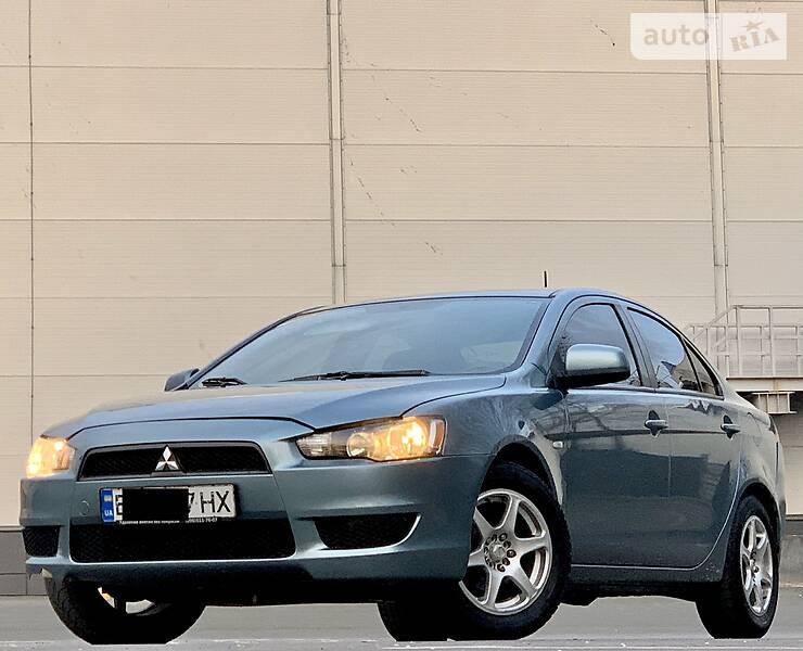 Седан Mitsubishi Lancer 2009 в Одессе